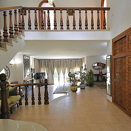 Holiday Villa In 10 Min From Fuengirola Beach With Sea Views Pool Bbq Parking Wifi Aircon Big Garden מיחאס מראה חיצוני תמונה