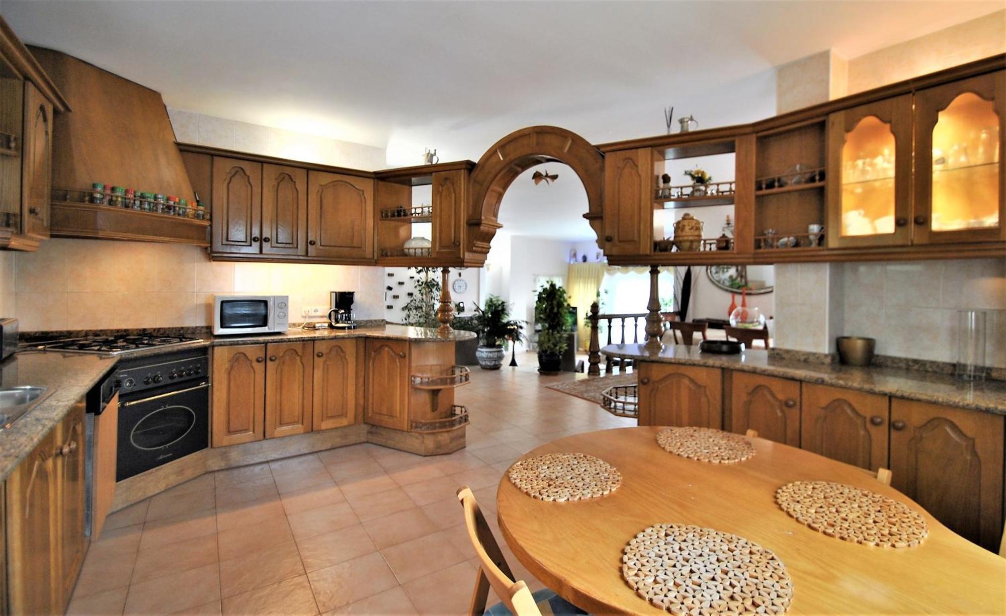 Holiday Villa In 10 Min From Fuengirola Beach With Sea Views Pool Bbq Parking Wifi Aircon Big Garden מיחאס מראה חיצוני תמונה
