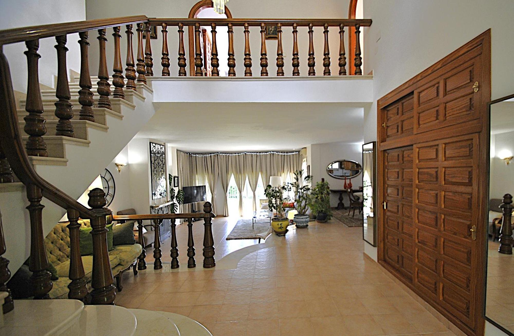 Holiday Villa In 10 Min From Fuengirola Beach With Sea Views Pool Bbq Parking Wifi Aircon Big Garden מיחאס מראה חיצוני תמונה